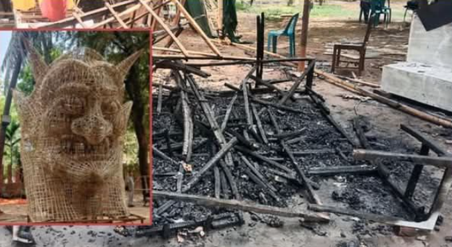 চারুকলায় ‘ফ্যাসিস্ট হাসিনার মুখাকৃতি’ পুড়ে ছাই!“