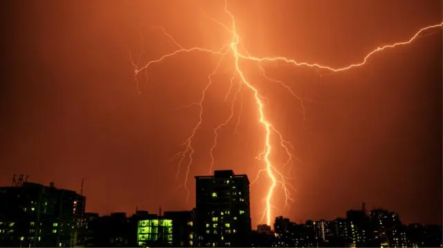 কুমিল্লায় বজ্রপাতে স্কুলছাত্রসহ ৪ জন নিহত