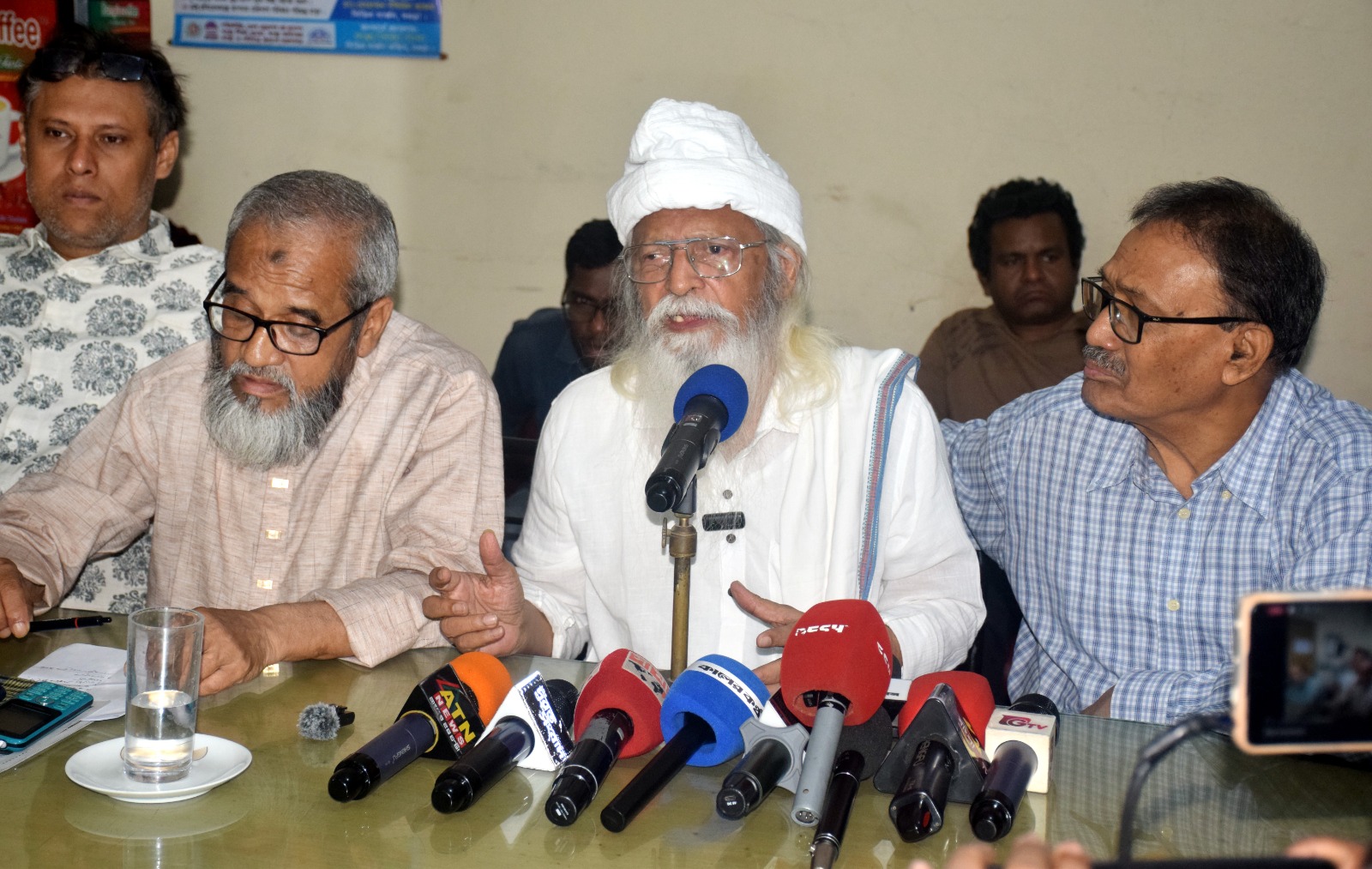 যুক্তরাষ্ট্র বাংলাদেশের সেনাবাহিনীকে আরেকটি প্রক্সিওয়ারে জড়াতে চায় : ফরহাদ মজহার