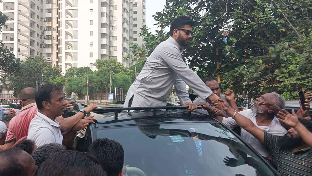 আলটিমেটাম দিয়ে আন্দোলন স্থগিত করলেন ইশরাক