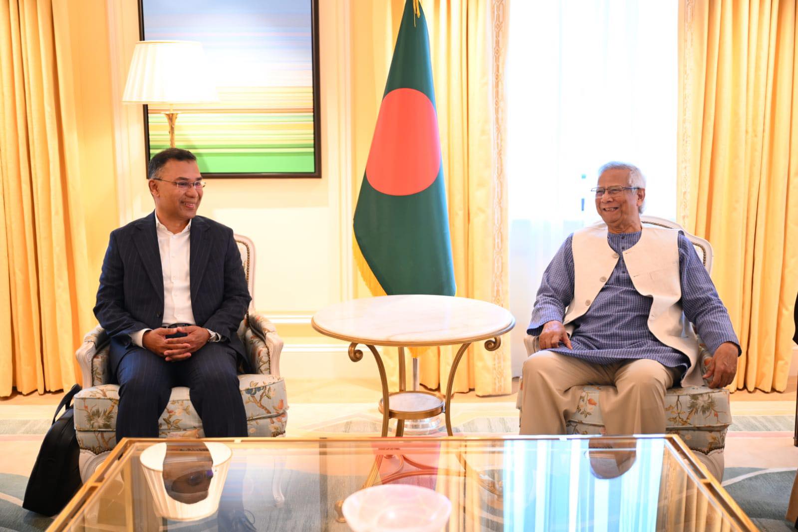 ড. ইউনূসের সঙ্গে তারেক রহমানের বৈঠক শুরু