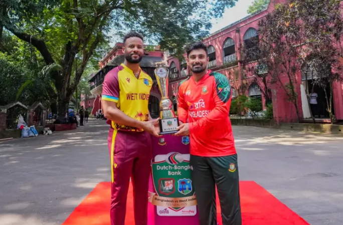 চট্রগ্রামে টসে হেরে ফিল্ডিংয়ে বাংলাদেশ