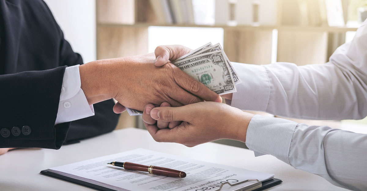 সুন্দরগঞ্জে দলিল আটকে দেয়ার কথা বলে ৩৩ লক্ষ টাকা নেওয়ার অভিযোগ