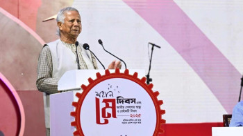 শ্রমিকদের আগের অবস্থায় রেখে নতুন বাংলাদেশ সম্ভব নয়: প্রধান উপদেষ্টা