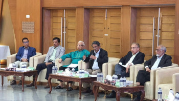 দলীয় প্রধান প্রধানমন্ত্রী হতে পারবেন না!