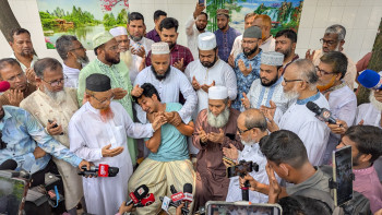 বিমান দূর্ঘটনায় নিহতদের পরিবারের পাশে দাঁড়ালো জামায়াত