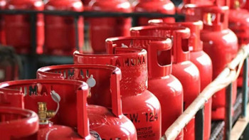 এলপি গ্যাসের দাম ৩৮৭ টাকা বাড়ালো সরকার